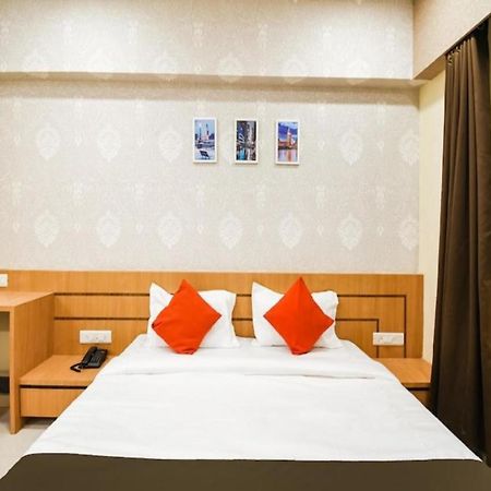 Hotel Golden - I Rāipur Kültér fotó