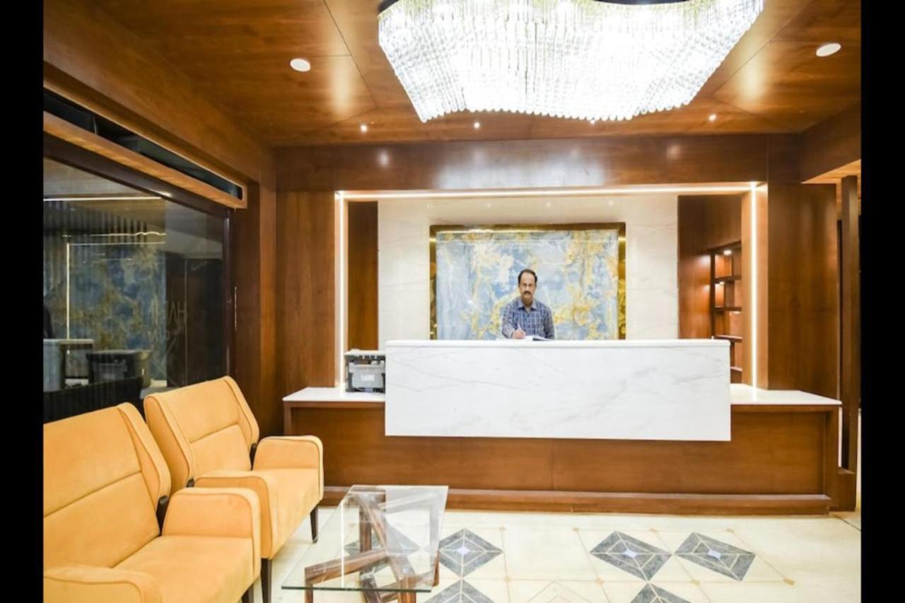 Hotel Golden - I Rāipur Kültér fotó